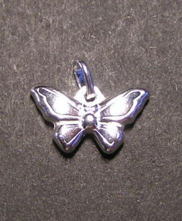 Buclatý motýlek - stříbrný přívěsek