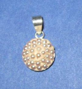 Malá kulička s fialovými body (ježek) - stříbrný přívěsek