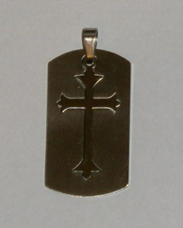 Ocelový křížek na ocelové destičce - přívěsek - varianta2