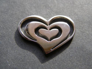 Srdce v srdcích - ocelový přívěsek
