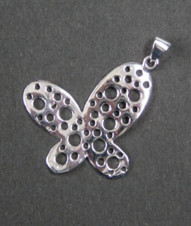 Silueta motýla - stříbrný přívěsek