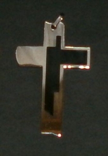 Velký ocelový kříž - s černým zdobením