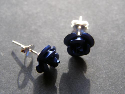 Modrý květ růže - stříbrné náušnice