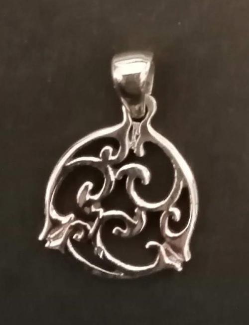 Triskelion - stříbrný přívěsek - varianta 2